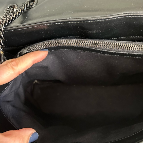 Saint Laurent Black Quilted Leather Shoulder Bag with Chain Strap - Picture 9 of 17